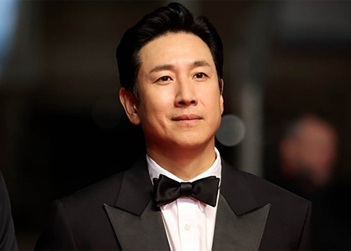 Aktor Kondang Korea Lee Sun Kyun Ditemukan Meninggal Dunia di Mobilnya, Diduga Bunuh Diri
