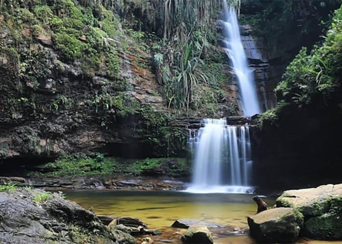 Bikin Menyegarkan dan Menyejukkan, Inilah Keindahan Alam di Wisata Alam Air Terjun Aek Mertua