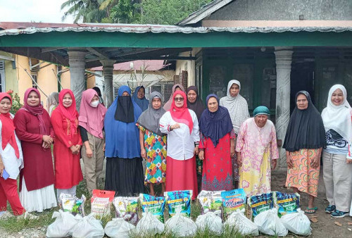 DWP Kanwil Kemenag Provinsi Bengkulu Sentuh Pelajar Madrasah dan Warga dengan Sembako