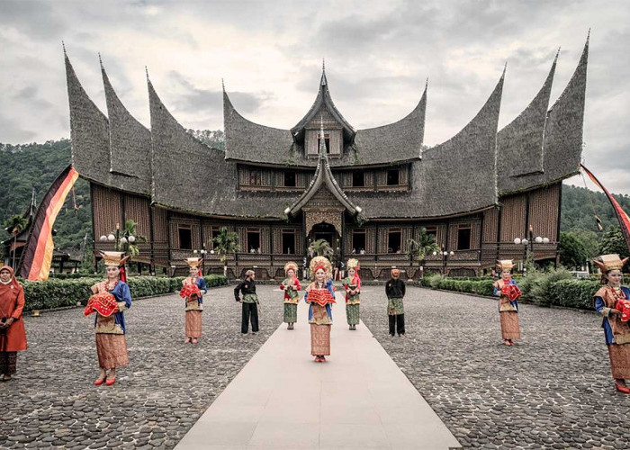 Istano Pagaruyung Peninggalan Sejarah, Bukti Eksistensi Kerajaan di Minangkabau