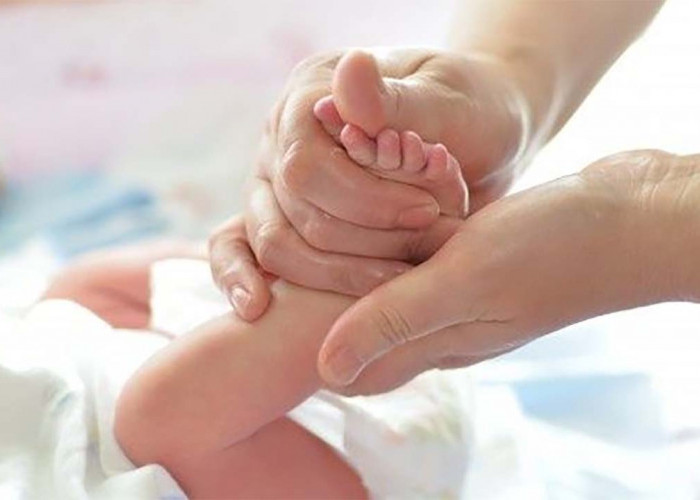 5 Bahaya Penggunaan Baby Oil Berlebih pada Kulit Bayi yang Sensitif, Bisa Picu Ruam dan Biang Keringat