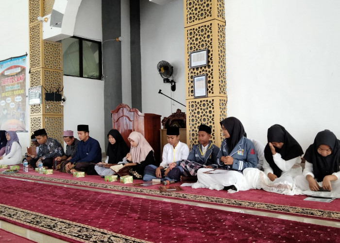 Banyak Peminat, Wakil Bupati Buka Kelas Tahfidz Camp SMPN 1 Mukomuko  