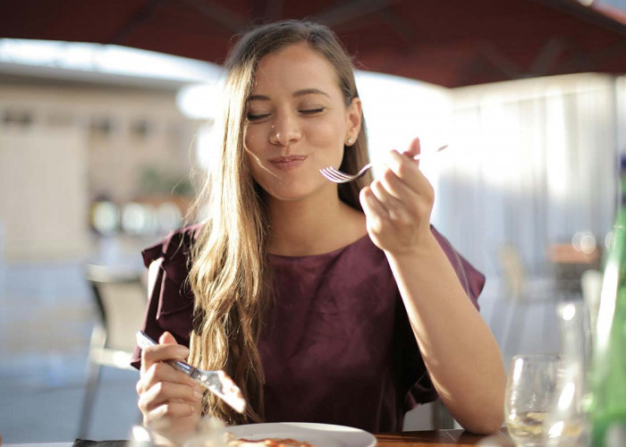 4 Kebiasaan Makan yang Dapat Membantu Membakar Lemak Tubuh