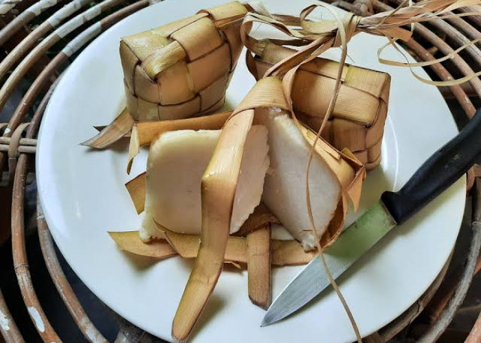 4 Cara Ini, Agar Ketupat Menjadi Enak dan Empuk