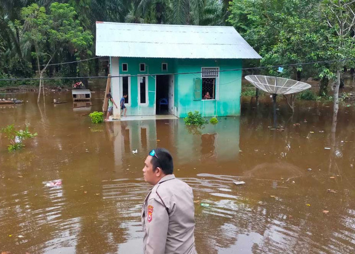 Gunakan Dana BTT, Bantuan Korban Banjir Mengalir