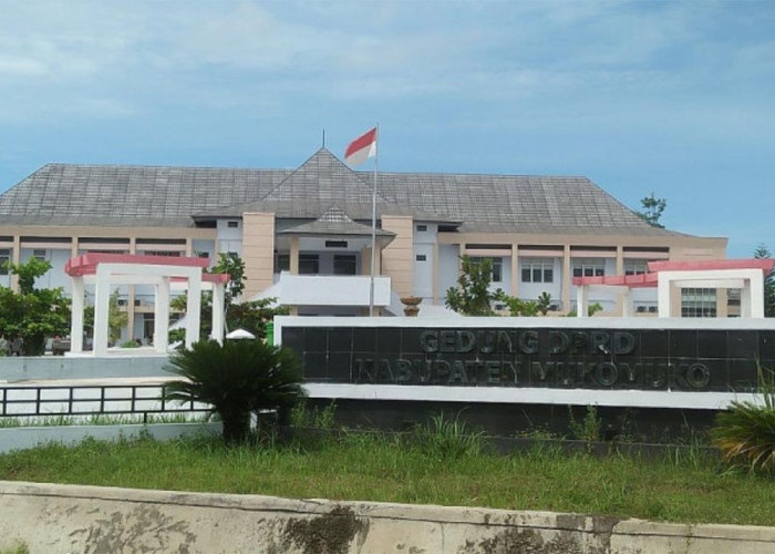 DPRD Sambut Positif Usulan Program Bedah Rumah Dari Perkim Mukomuko