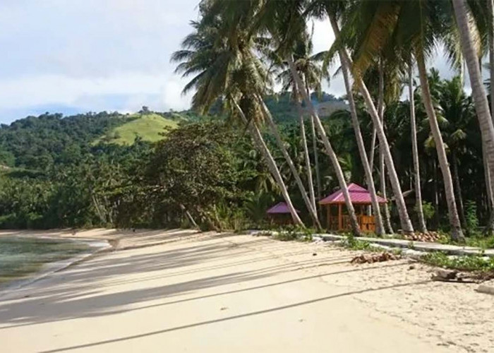 Pantai Dunu, Pesona Alam yang Menakjubkan di Gorontalo Utara