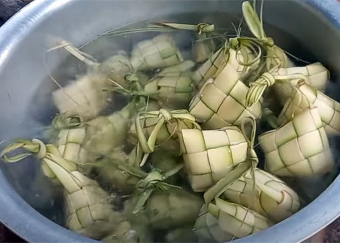 Cara Merebus Ketupat Agar Tidak Keras dan Tidak Lembek: Rahasia Dapur yang Belum Banyak Orang Tahu