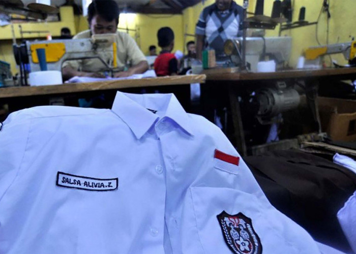Seragam Sekolah Gratis Segera Dibagikan, Jatah Laptop Untuk Guru Menyusul