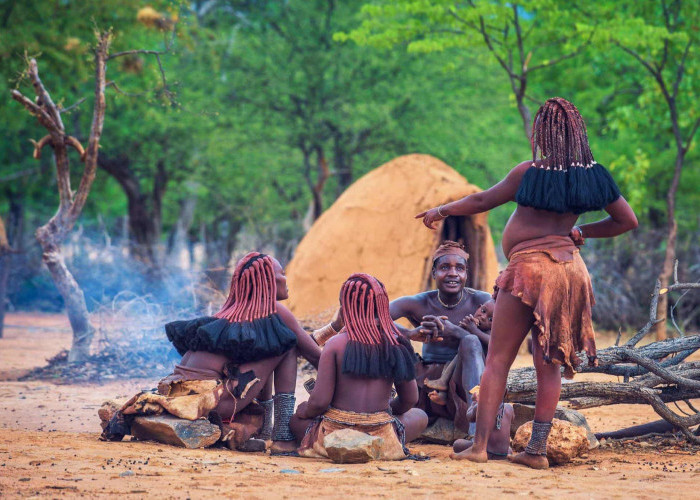 Alasan Suku Himba Izinkan Tamu Tiduri Istri dan Larang Wanita Mandi Air