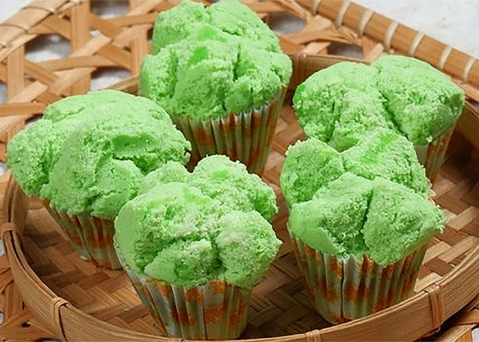 Resep Bolu Kukus Pandan Takaran Sendok, Hasilnya Lembut dan Mekar Merekah