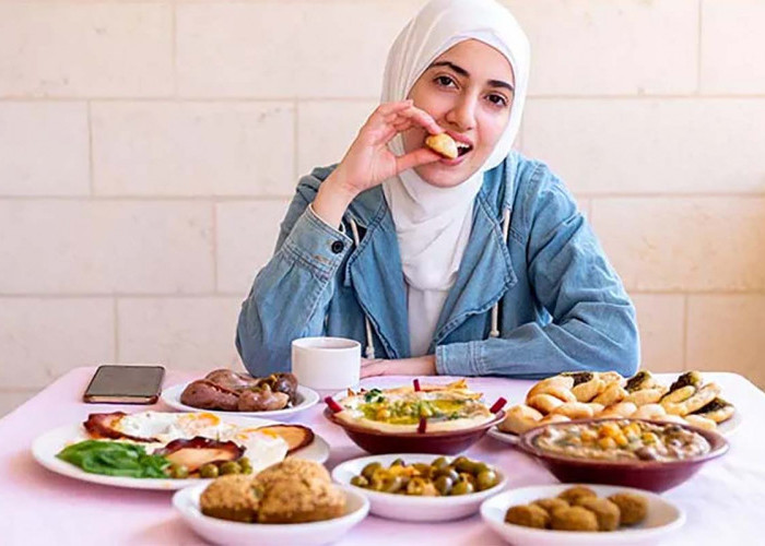 Hindari Makan-makanan Ini Ketika Berbuka Puasa, Bisa Berbahaya, Apa Saja? Cek di Bawah