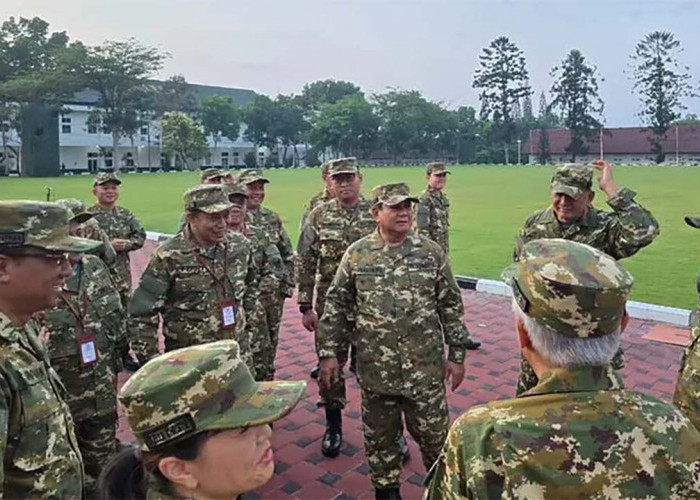 Anggota Kabinet Prabowo Berseragam Loreng, Bangun Jam 4 Pagi