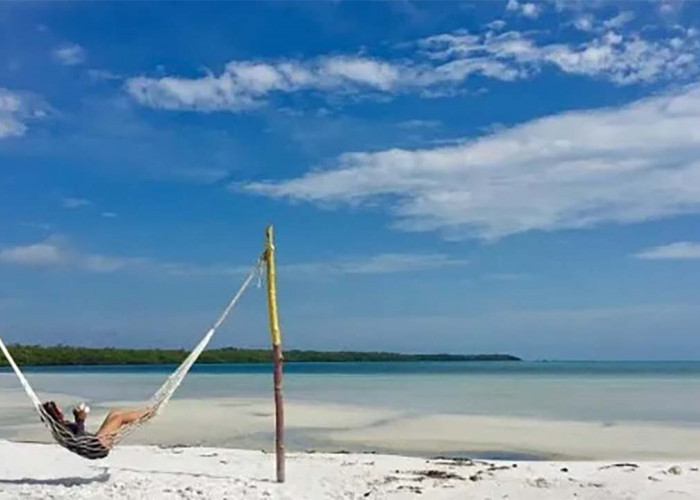 Bikin Hati Adem dan Menenangkan Pikiran, Inilah Keindahan Alam Pulau Leebong