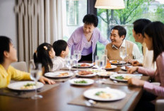 Mengapa Sedang Makan Tidak Dianjurkan Sambil Bicara