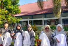 Hari Pertama Sekolah, Seluruh Guru dan Murid di SDN 03 Lubuk Pinang Hadir