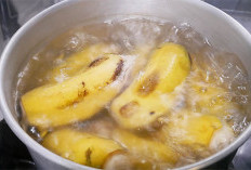Cara Merebus Pisang Agar Masak Sempurna dan Kulitnya Tetap Cerah