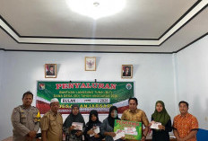 15 Warga Banjarsari Tersenyum Bahagia