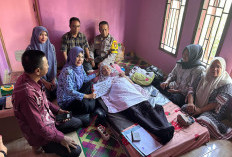 Kades Pulai Payung Door To Door Salurkan BLT-DD Tahap Pertama