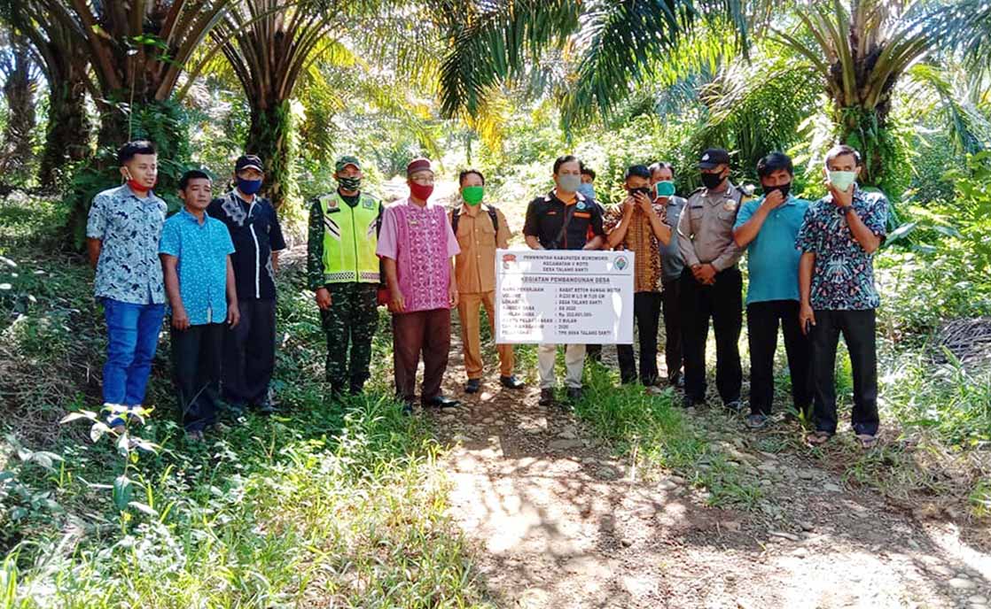 Talang Sakti Bangun Jalan Rabat Beton