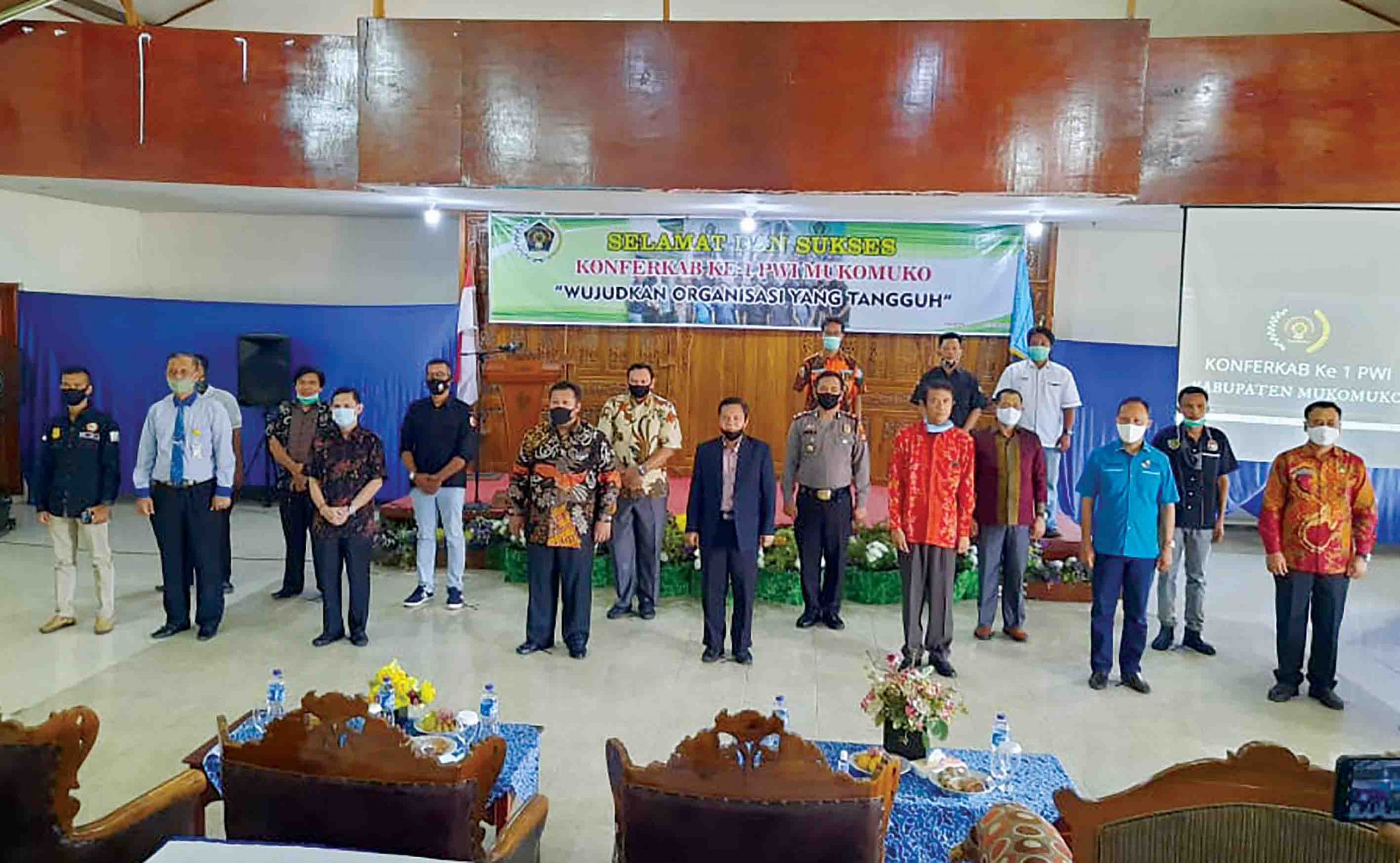 Konferkab I PWI MM, Wujudkan Wartawan Profesional