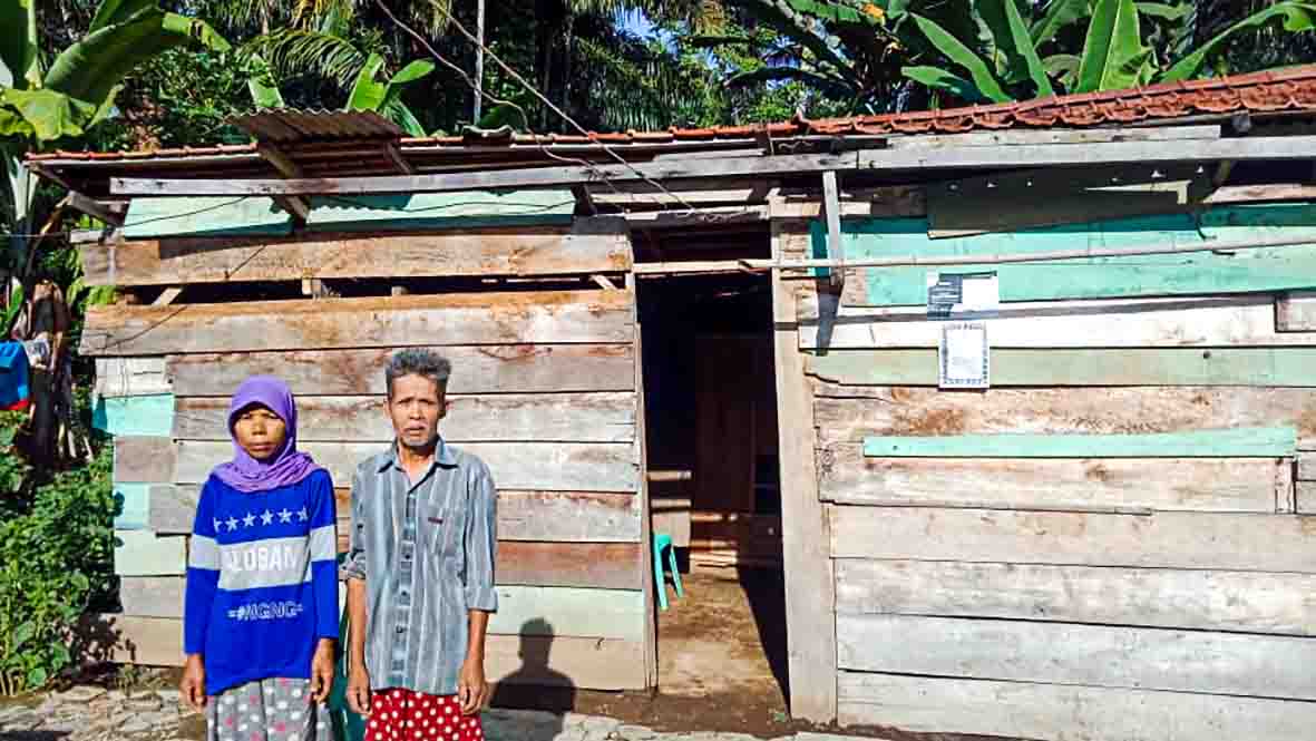 Baznas Bantu Bedah Rumah Warga Maju Makmur