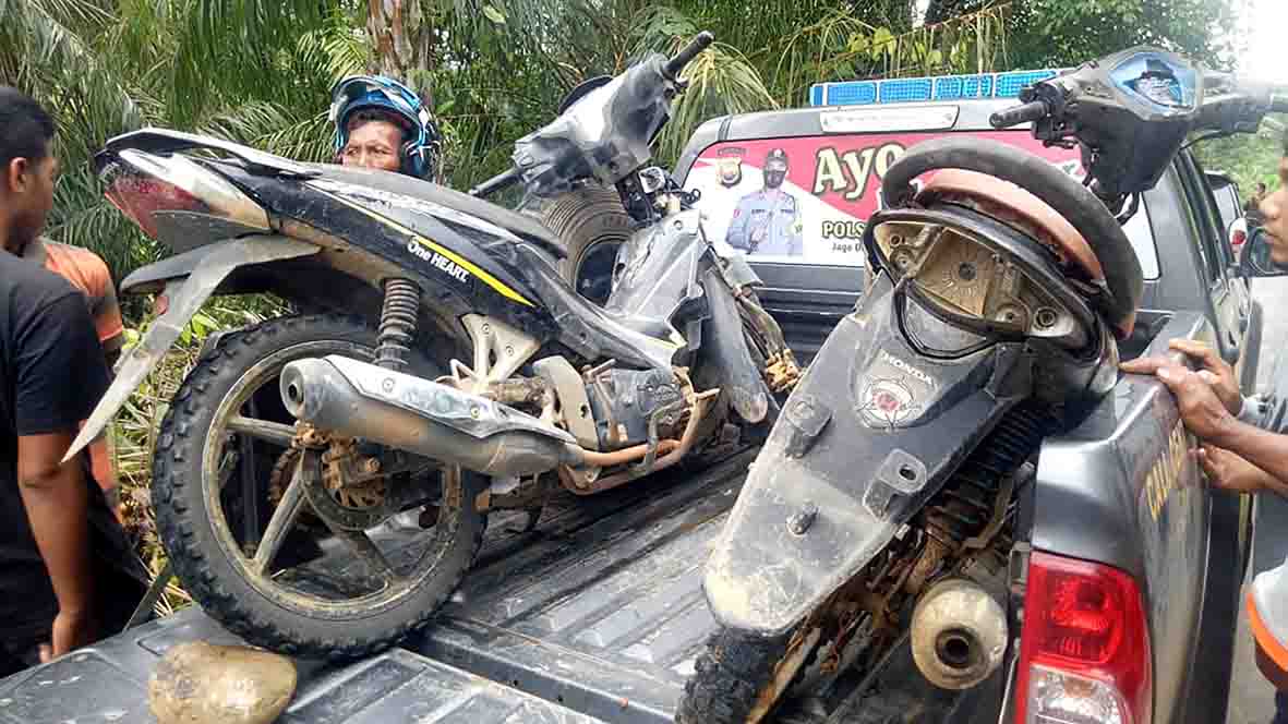 Petani Tewas Usai Tabrak Motor Parkir