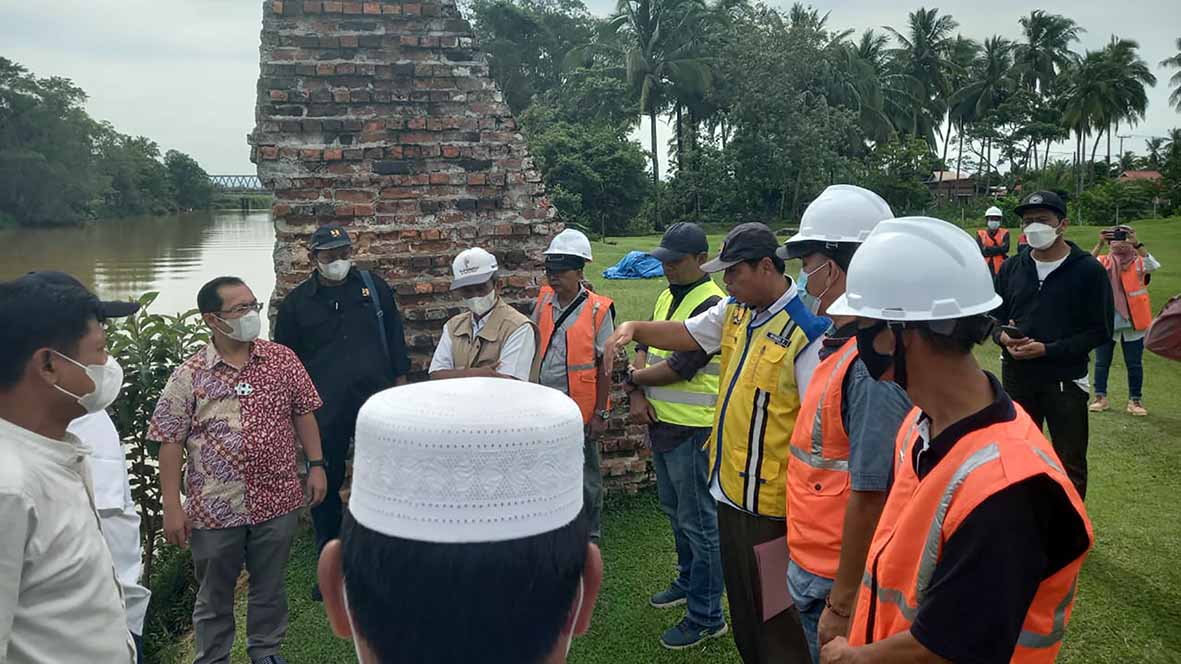 Bupati Hadiri Titik Nol Proyek Pengamanan Benteng Anna