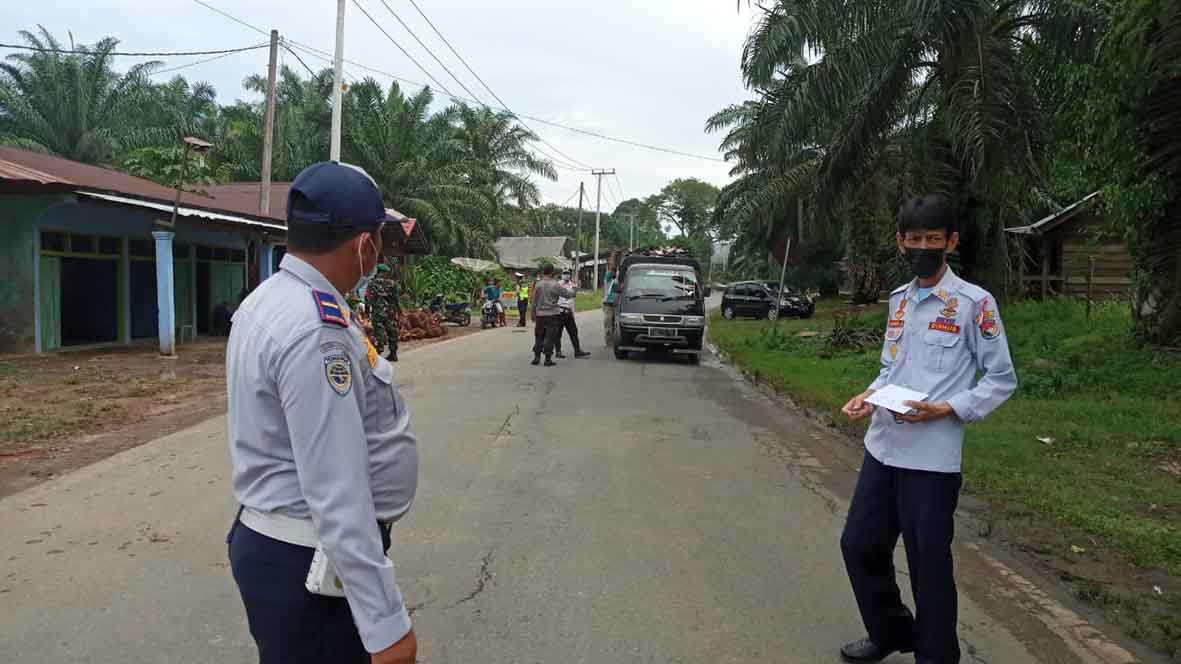 Petugas Tolak Negosiasi, Pemudik Putar Balik