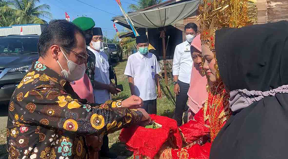 Bupati Resmikan Masjid Al- Mukminin Sungai Ipuh