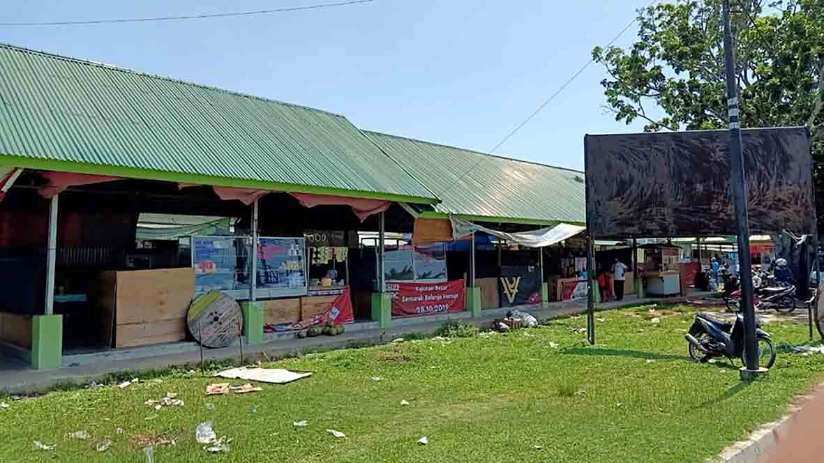 Auning Pasar Koto Jaya Terkesan Terbengkalai