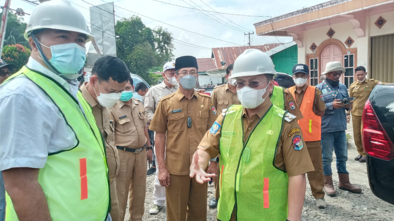 Bupati Imbau Warga dan PT. Agro Dukung Percepatan SUTT