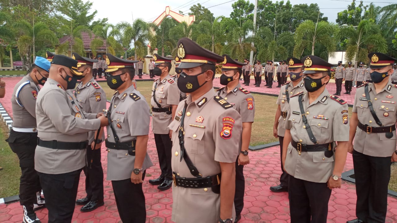 Wakapolres, Kasat Reskrim, Kasat Narkoba dan 2 Kapolsek Polres Mukomuko Berganti